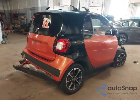 2016 Smart Fortwo Passion/Prime/Proxy/Pure z USA, uszkodzony, nr VIN WMEFJ5DA4GK045241